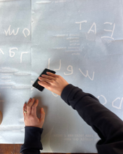 Cargar imagen en el visor de la galería, Vinilo de corte para cristales y superficies