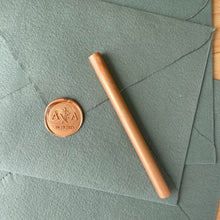 Cargar imagen en el visor de la galería, BARRAS DE LACRE ORO ROSA