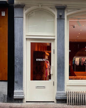 Cargar imagen en el visor de la galería, Vinilo de corte para cristales y superficies