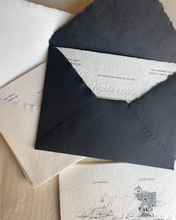 Cargar imagen en el visor de la galería, Invitaciones Artesanales Personalizadas | Impresas en Papel Hecho a Mano