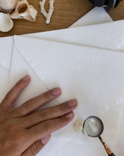 Cargar imagen en el visor de la galería, Set invitaciones Mar | Papel Artesanal