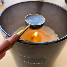 Cargar imagen en el visor de la galería, Cuchara para fundir lacre