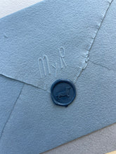 Cargar imagen en el visor de la galería, Barras de lacre natural - Azul marino