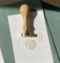 Cargar imagen en el visor de la galería, Sello de lacre - Olivo