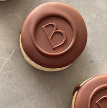 Cargar imagen en el visor de la galería, Sello para chocolate