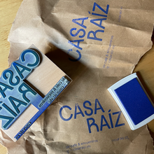 Cargar imagen en el visor de la galería, Tinta para textil y cartón - Versacraft