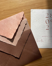 Cargar imagen en el visor de la galería, Sobre artesanal - Marrón chocolate
