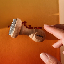 Cargar imagen en el visor de la galería, Ex-libris redondo con tu diseño