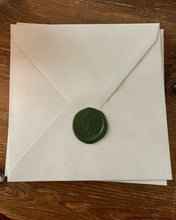 Cargar imagen en el visor de la galería, Barras de lacre natural - Verde oliva