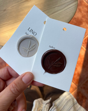 Load image into Gallery viewer, Sealing sticks to melt with a spoon or gun
