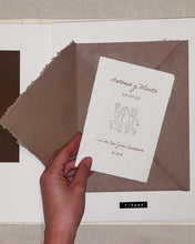 Cargar imagen en el visor de la galería, Sobre artesanal - Tierra
