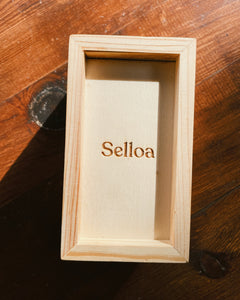 Caja de madera para guardar sello